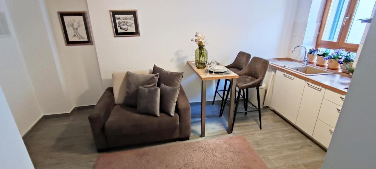 רוביני Apartment City Center מראה חיצוני תמונה